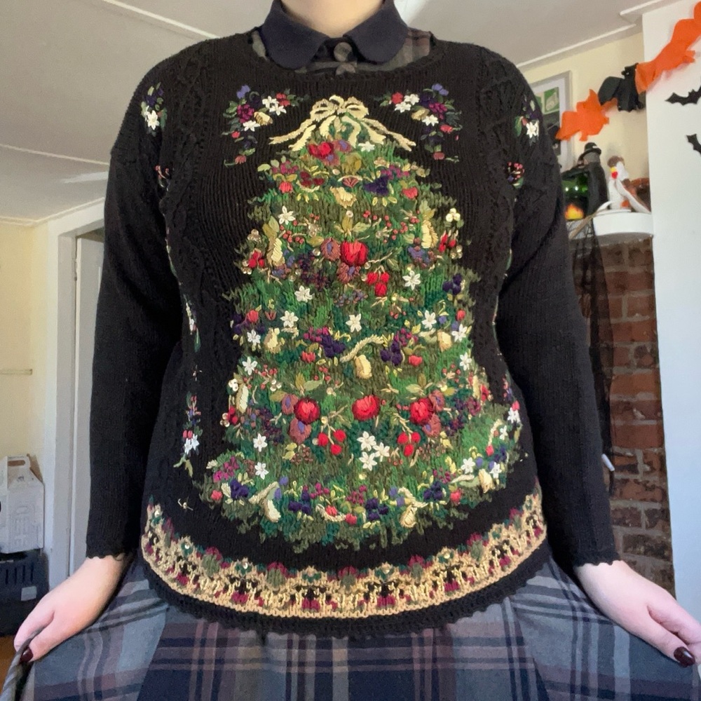 Heirloom Collectibles Christmas Tree Sweater